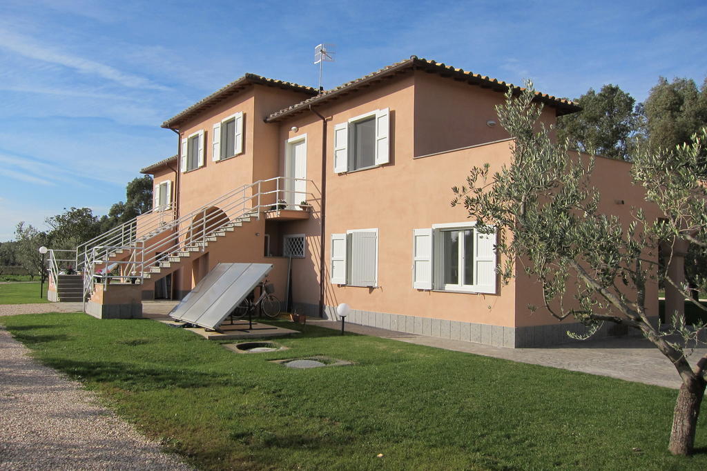 Agriturismo Pian Di Spille - Golf Villa ตาร์กวิเนีย ภายนอก รูปภาพ